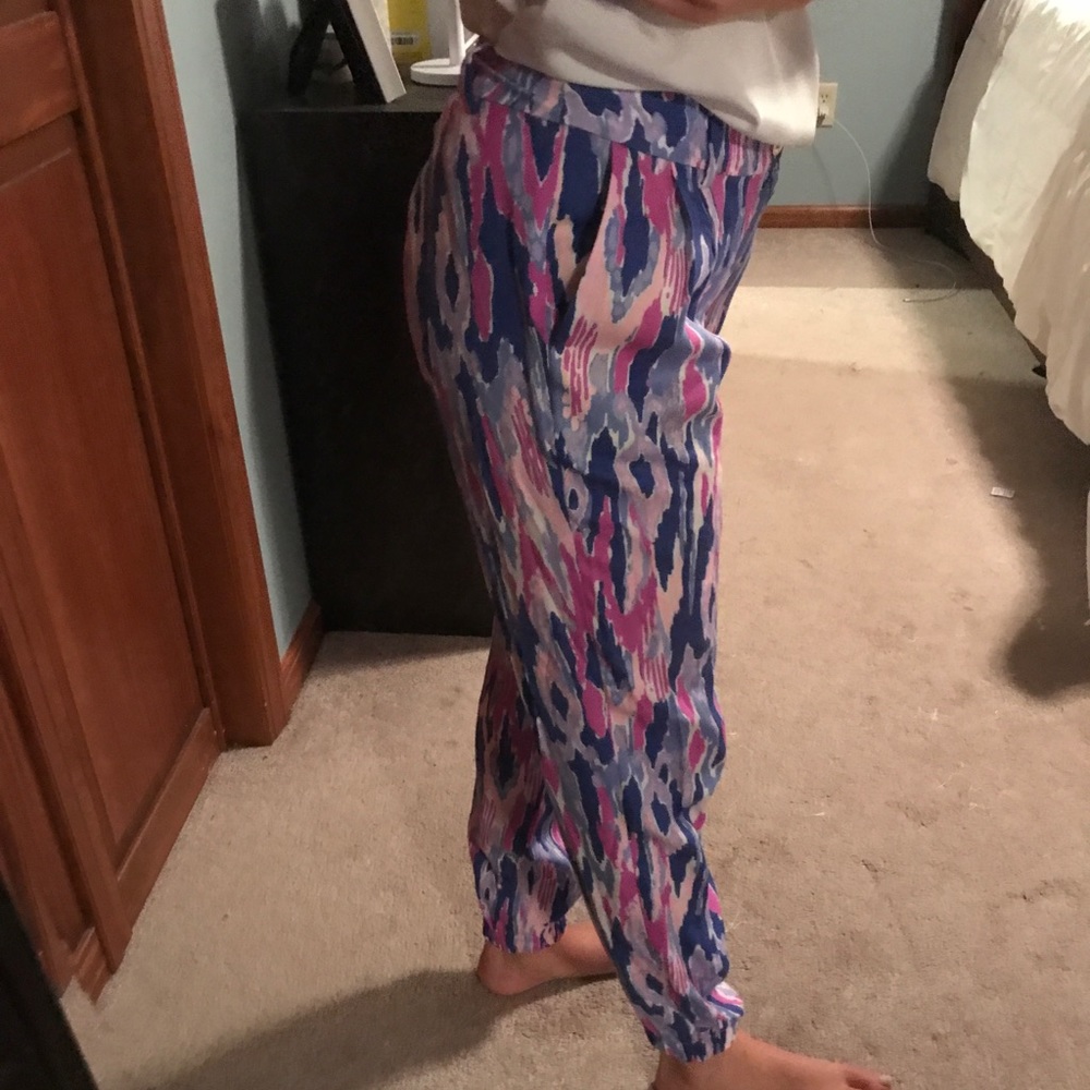 Lightweight patterned pant - Picture 4 of 6